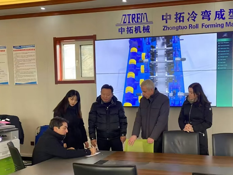 2025中拓冷彎開年大捷！新年新征程中拓冷彎門框機(jī)敲開西班牙市場(chǎng)大門